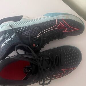 Men’s Tennis shoes